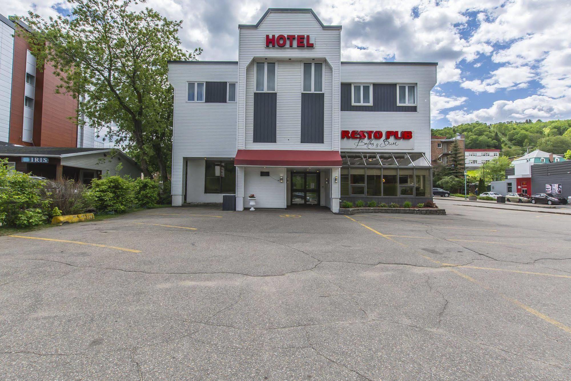 Econo Lodge La Malbaie Bagian luar foto